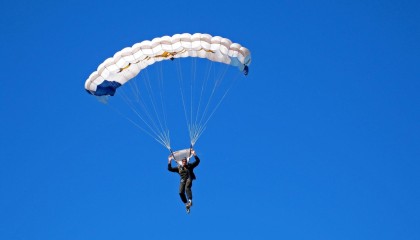 FB体育直播-F1规则改革对比赛的深远影响，f1规则大改2022