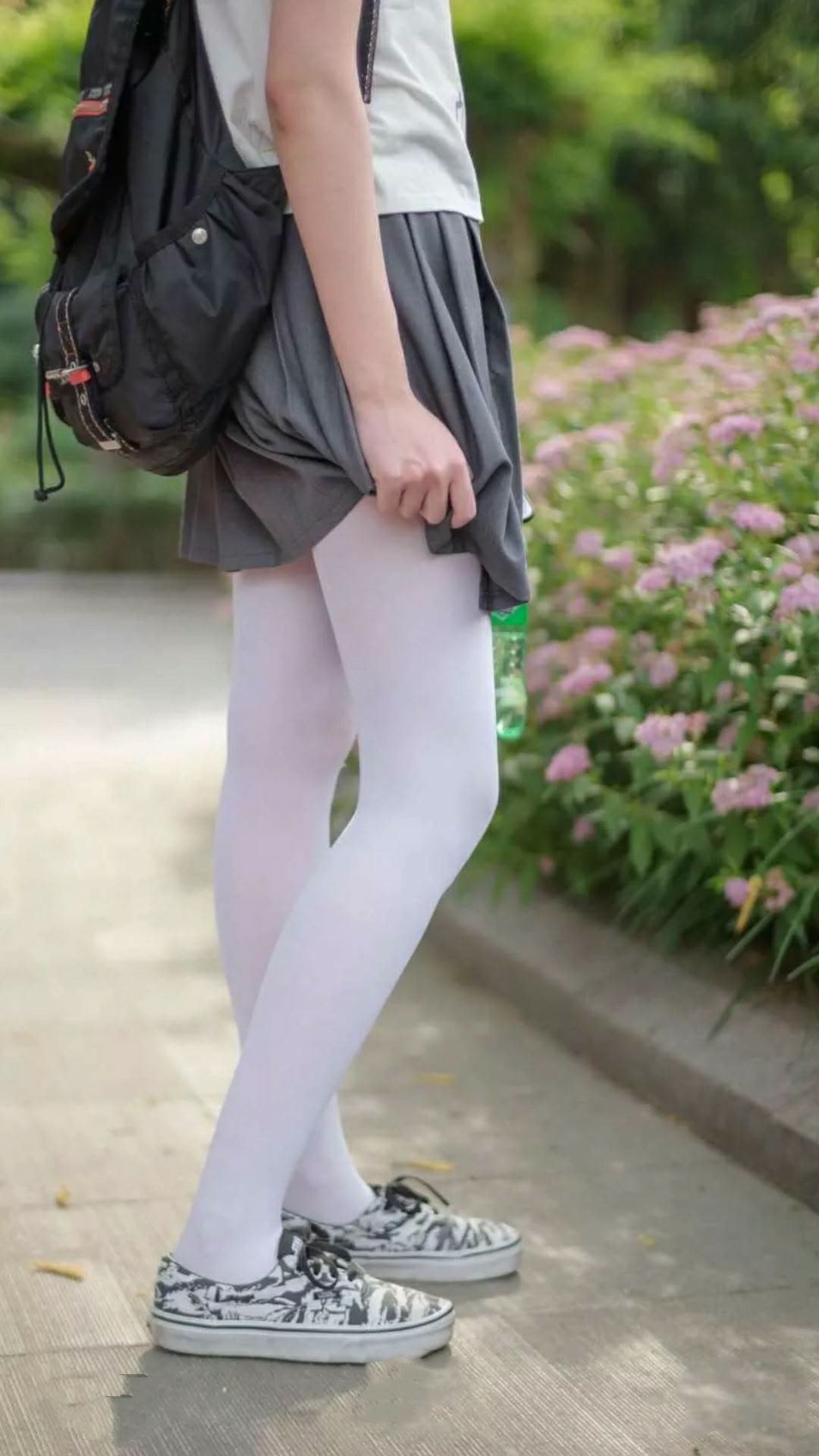 fb体育中国-卡迪夫连胜收官,英超积分榜上的表现引人瞩目,英超球星卡