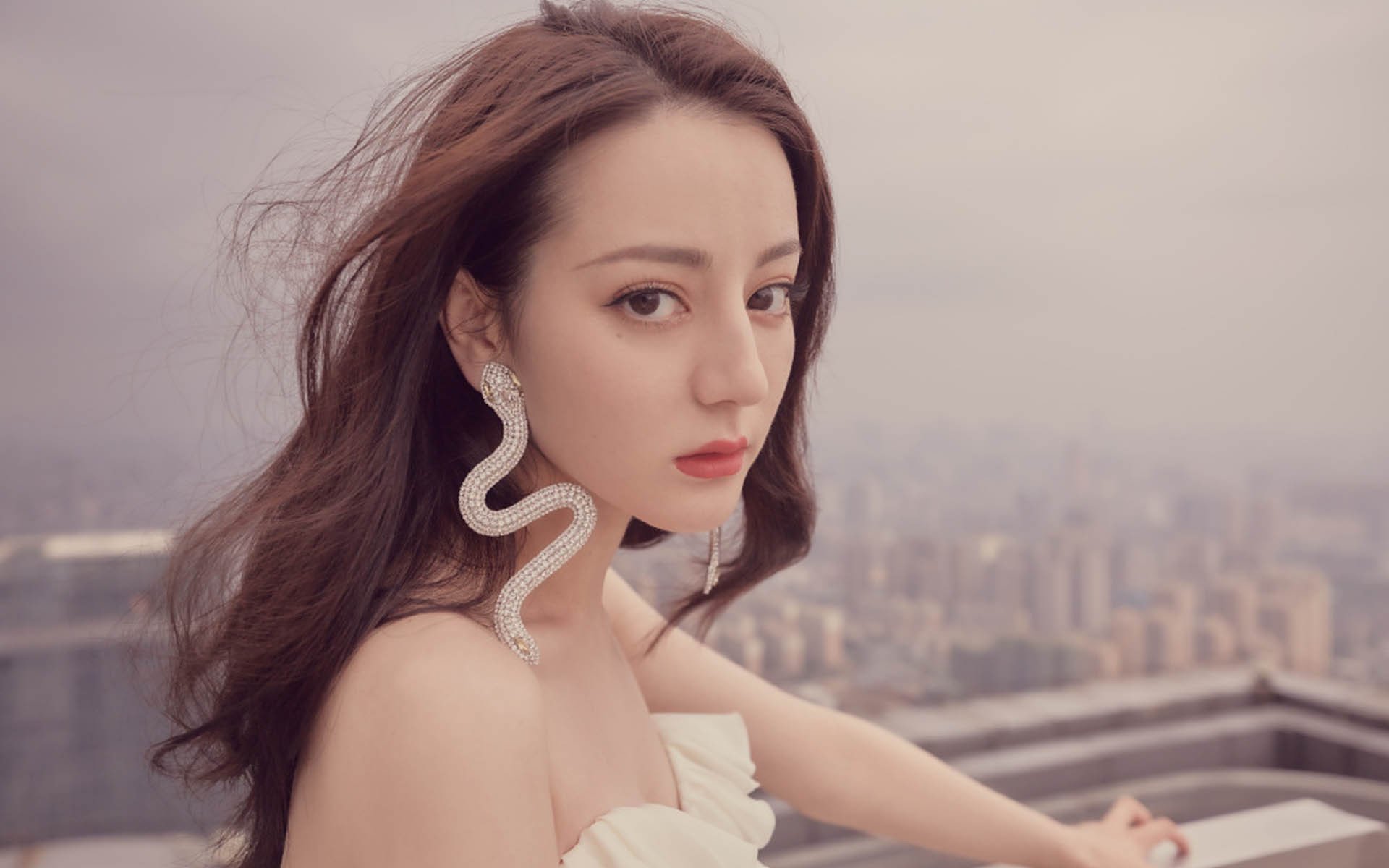 fb体育app官网-德甲球队动态负荷管理系统对赛季疲劳曲线预测的实证评估,全年动态负荷