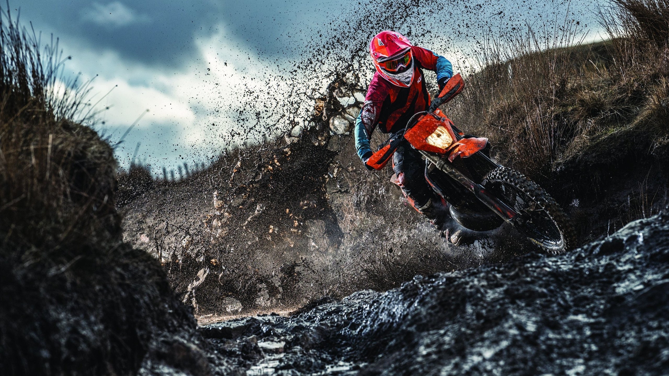 足球产业融合创新推动行业全面发展，足球产业经济